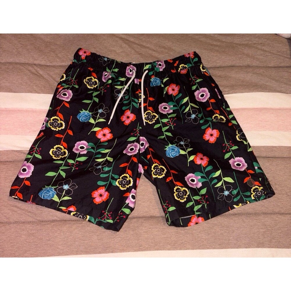 Black floral print shorts with drawstring